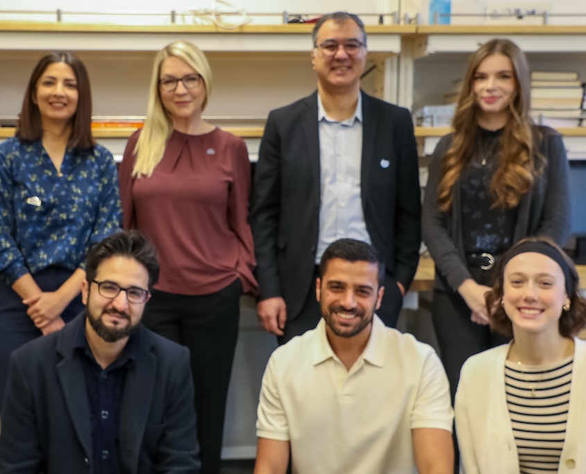 Behnez Bahmei, Dr. Elina Birmingham, Dr. Siamak Arzanpour, Meryssa Waite, Ali, Ashkan Tavassoli, Kenzi at SFU Surrey Lab.