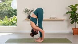 Mental Clarity Yoga: 5 Poses That Sharpen Focus and Clear the Mind