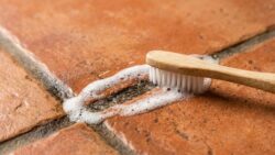 Restore Shine to Dirty Tiles and Grout Using Fast Natural Cleaning Methods That Actually Work
